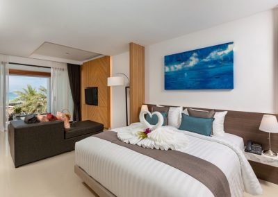 Club Unique Phuket Thailand The Bay And Beach Club Kudo 1024px 7